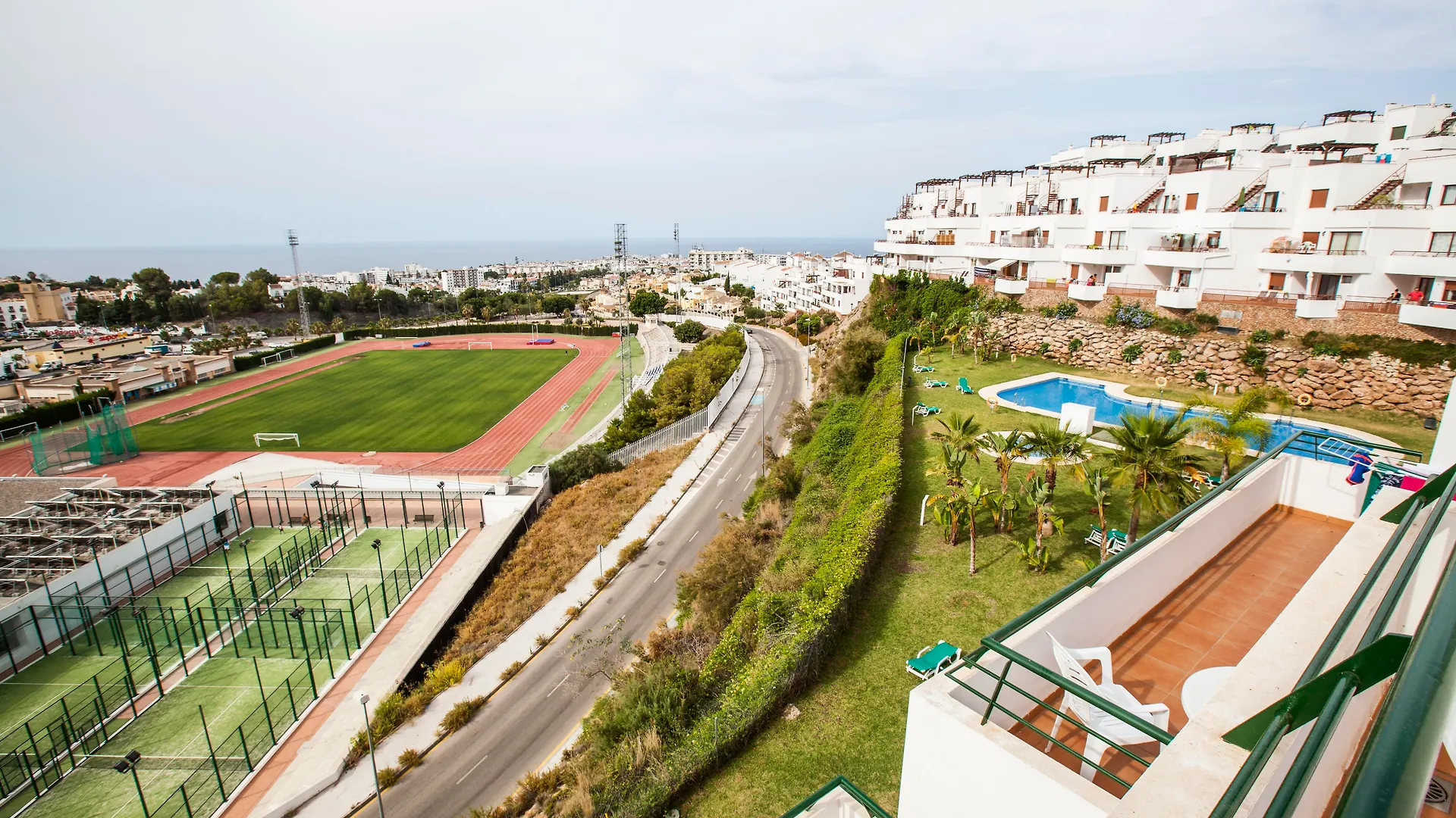 Resort De Nerja의 연락처
